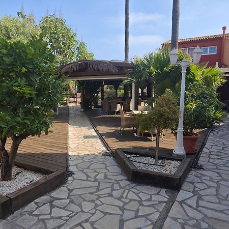Alojamiento Café Soles Dénia Esterno foto